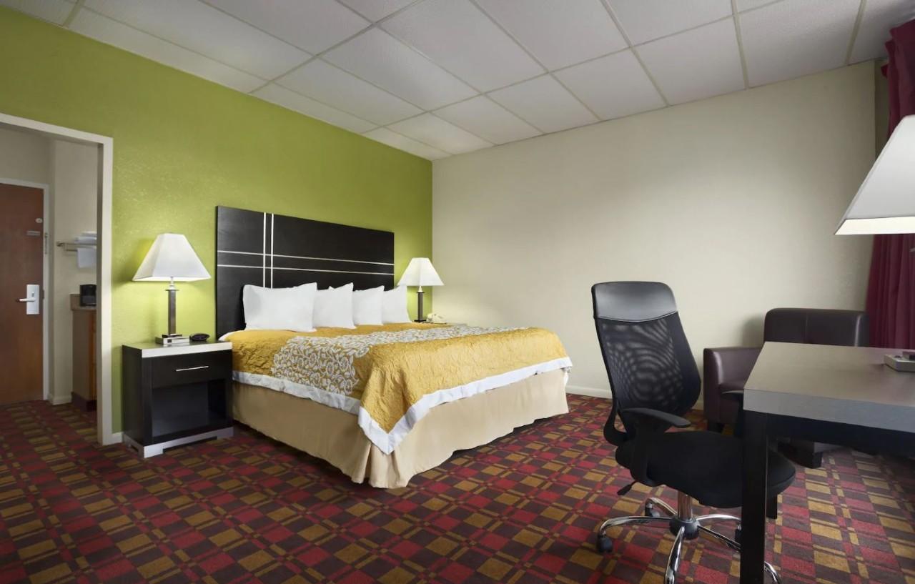 Days Inn Oil City Conference Center Kültér fotó